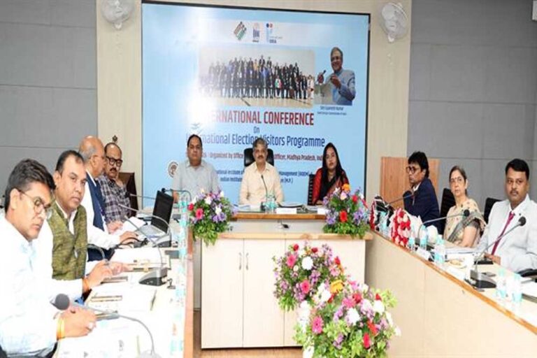 लोकतांत्रिक व्यवस्था को मजबूत बनाने में अनुभवों का साझा करना अत्यंत महत्वपूर्ण है : मुख्य निर्वाचन पदाधिकारी मध्यप्रदेश झा