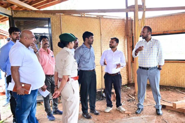 कलेक्टर विजय दयाराम के. ने संभाली पर्यटन विकास की कमान, बैगा संस्कृति, प्राकृतिक धरोहर और स्थानीय आजीविका को मिलेगा नया विस्तार