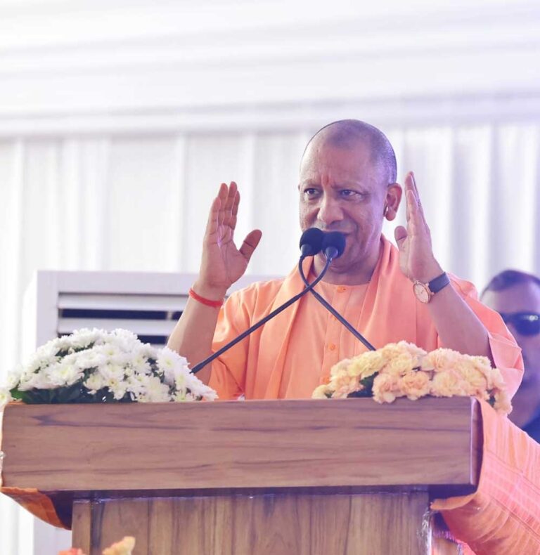 बम बनवाने वालों को होती थी शिवभक्तों की ‘बम-बम’ से तकलीफः सीएम योगी