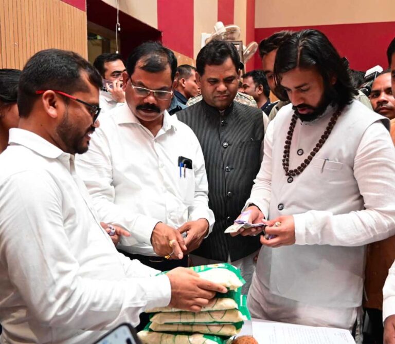 जीपीएम का ‘विष्णुभोग’ चावल बना महिलाओं की समृद्धि का नया ब्रांड, आधे घंटे में 45 हजार रुपये से अधिक की रिकॉर्ड बिक्री