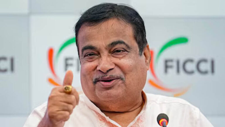 E20 Petrol से गाड़ियों पर कितना पड़ेगा असर? नितिन गडकरी ने बताया- क्या इंजन बदलने की पड़ेगी जरूरत