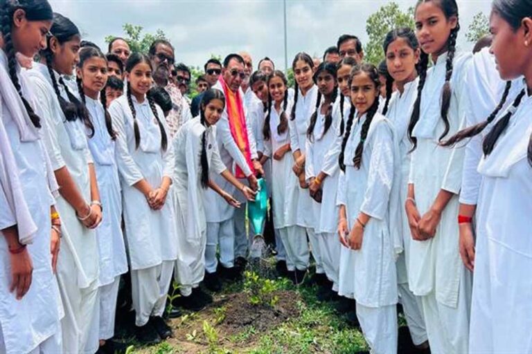 भावी पीढ़ी के लिए हरित मध्यप्रदेश का निर्माण हमारी प्राथमिकता: राज्यमंत्री पंवार