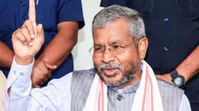 बाबूलाल मरांडी का राहुल गांधी पर हमला, छात्रों के मुद्दे पर गुप्त पत्र को लेकर उठाए सवाल