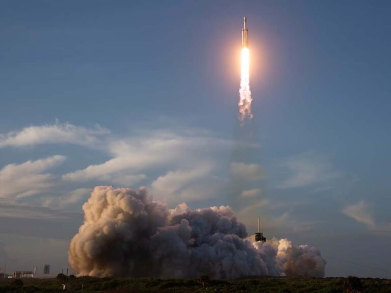 NASA की नई रोमन स्पेस टेलीस्कोप लॉन्च, खोजेगी अरबों आकाशगंगाओं और रहस्यमयी डार्क एनर्जी के राज