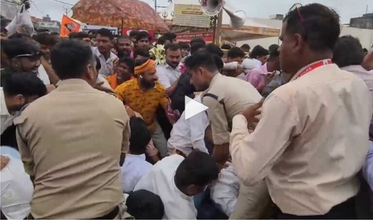 उज्जैन महाकाल में भगदड़ जैसी स्थिति, नागचंद्रेश्वर मंदिर दर्शन के दौरान कई श्रद्धालु घायल