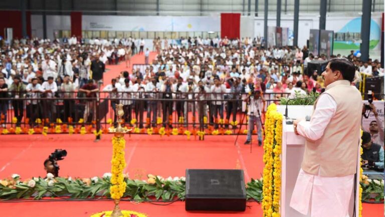 मध्यप्रदेश में तेजी से हो रहा है नई औद्योगिक इकाइयों से युवाओं को रोजगार देने का कार्य : मुख्यमंत्री डॉ. यादव