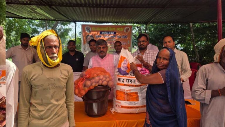 योगी सरकार ने तेज किया बाढ़ प्रभावित जिलों में राहत-बचाव कार्य, एनडीआरएफ की टीमों को किया पूर्ण सक्रिय
