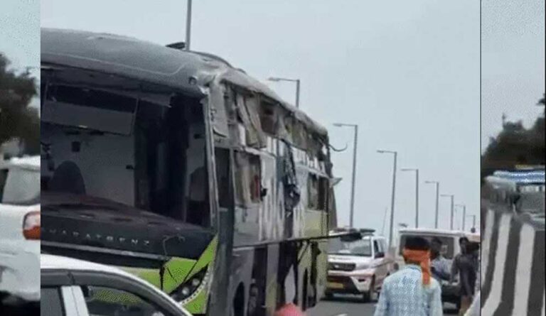 ब्रिज की सेफ्टी वॉल से टकराई बस, 4 की मौत; खिड़कियां टूटने से नीचे गिरे यात्री