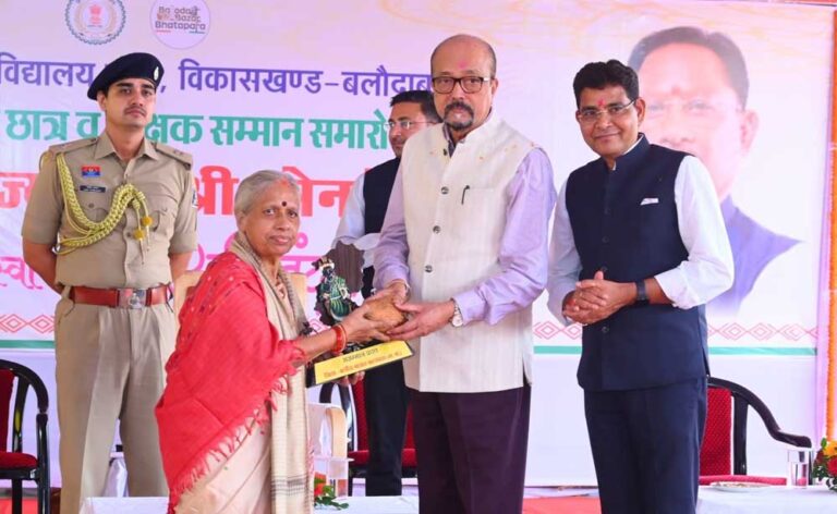 लक्ष्य हासिल करने के लिए जुनून जगाएं और मेहनत करें: राज्यपाल रमेन डेका