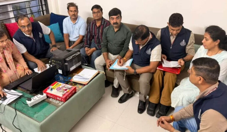 इंदौर में मेडिकल विभाग के स्टोरकीपर पर लोकायुक्त का छापा, आय से 110% अधिक संपत्ति का खुलासा