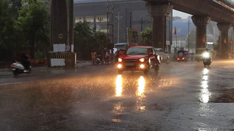 MP Weather: अगले 3 दिन तेज बारिश का अलर्ट, 49 जिलों में बारिश की कमी; सूखे जैसे हालात से राहत की उम्मीद