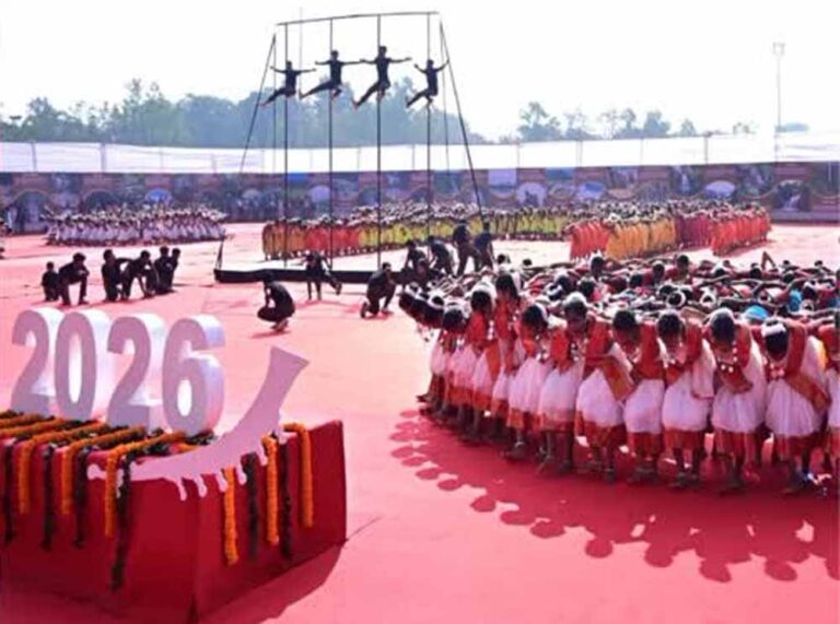 अबूझमाड़ के नक्सल विरोधी अभियानों के योद्धाओं को राष्ट्रपति ने किया सम्मानित