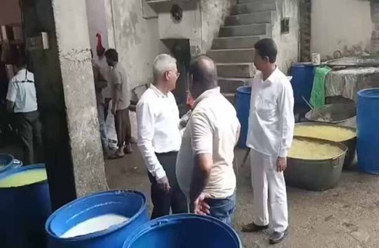 बिलासपुर में फूड सेफ्टी विभाग की बड़ी कार्रवाई, 19 जगह छापेमारी; 117 KG मिठाई नष्ट