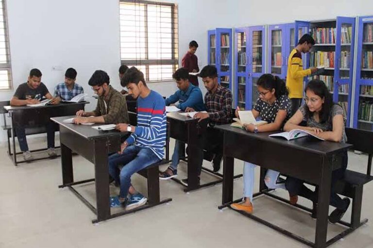 CSVTU UTD में एडमिशन की अंतिम तारीख 21 अगस्त, ऑफलाइन रिपोर्टिंग और दस्तावेज सत्यापन जरूरी