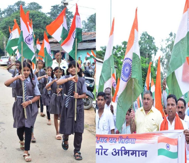 शान से लहराया तिरंगा, देशभक्ति के रंग में रंगा शहर अम्बिकापुर