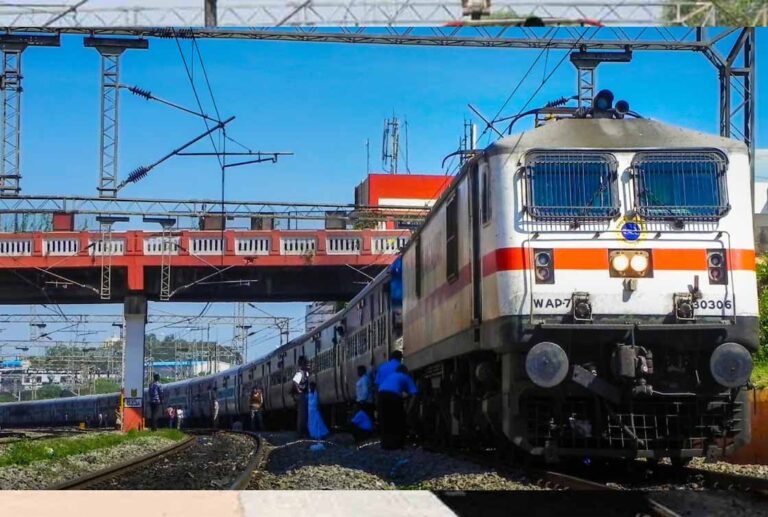 रक्षाबंधन पर रेल यात्रियों के लिए बड़ी सौगात, खजुराहो से हजरत निजामुद्दीन के बीच चलेगी स्पेशल ट्रेन