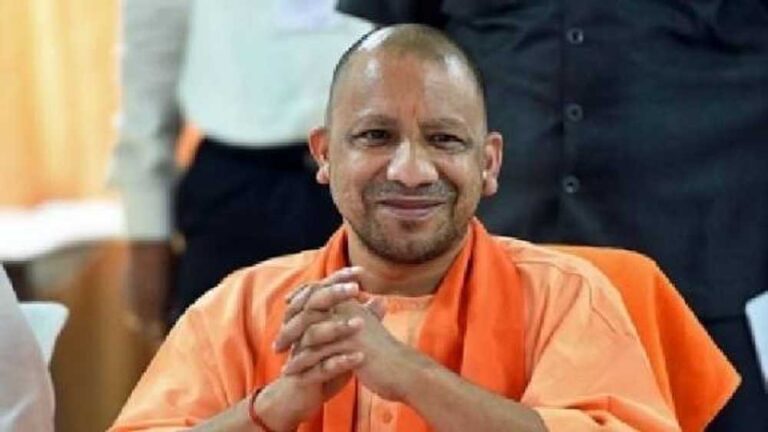 योगी सरकार ने बुनियादी शिक्षा के एकीकरण को दी नई रफ्तार, 15,613 आंगनबाड़ी केंद्र होंगे परिषदीय विद्यालय परिसरों में स्थानांतरित