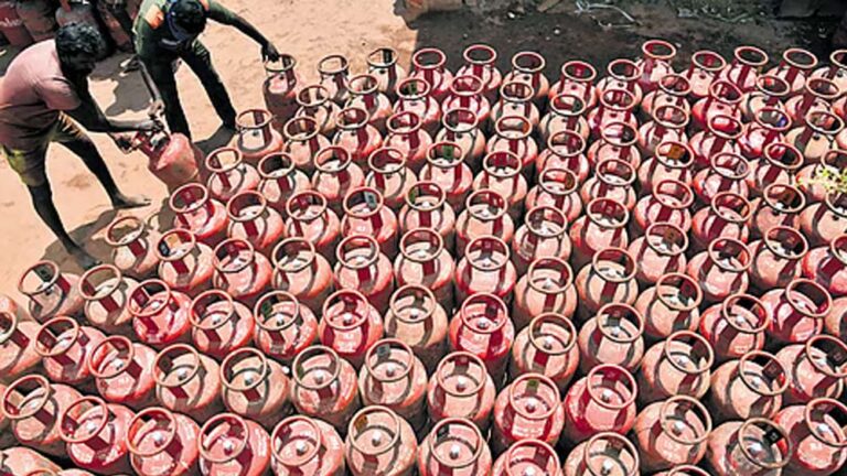 LPG के नए कनेक्शन की बुकिंग कब से शुरू होगी? सरकार ने बताई पूरी स्थिति