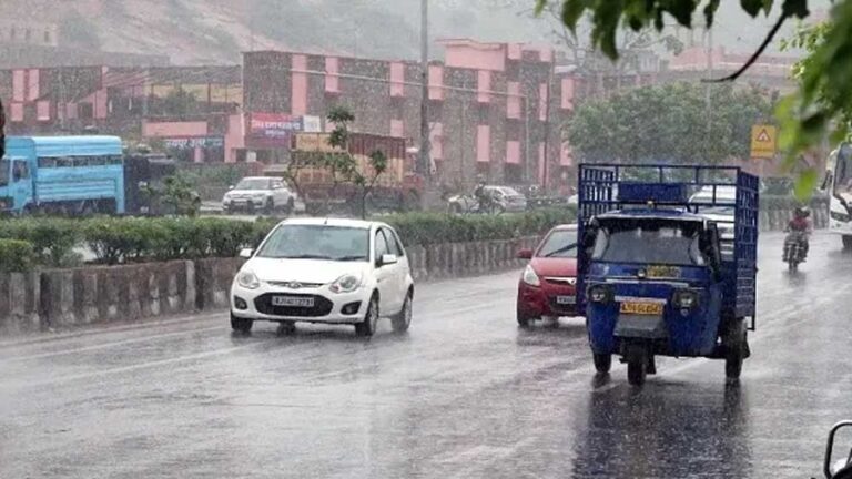 MP Weather Alert: जबलपुर-रीवा समेत 12 जिलों में भारी बारिश का अलर्ट, मानसून का नया स्ट्रॉन्ग सिस्टम एक्टिव