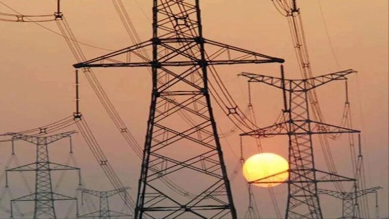 यूपी में बिजली व्यवस्था में बड़ा सुधार, वितरण हानि 20.63% से घटकर 13.04% पर पहुंची