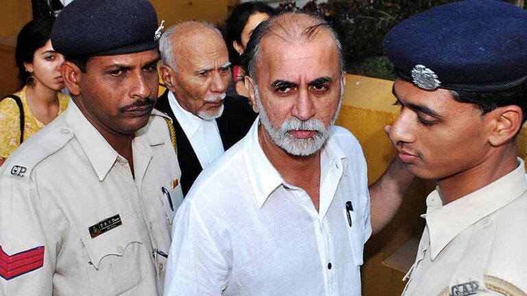 2013 रेप केस में तरुण तेजपाल ने गोवा की मापुसा कोर्ट में किया सरेंडर, भेजे गए कोलवाले जेल