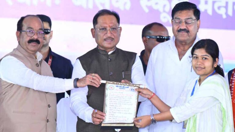 रायपुर : जीवन के प्रत्येक क्षेत्र में आगे बढ़ने का सबसे सशक्त माध्यम है शिक्षा: मुख्यमंत्री विष्णु देव साय