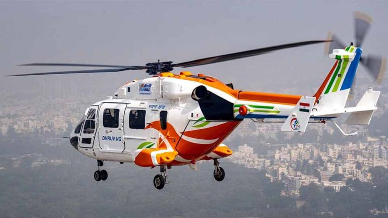 HAL आज वायुसेना को सौंपेगी LCA तेजस ट्रेनर और HTT-40, रक्षा मंत्री राजनाथ सिंह रहेंगे मौजूद