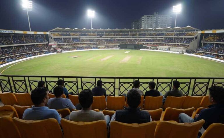 भारत-वेस्टइंडीज T20 के लिए होलकर स्टेडियम तैयार, मैदान पर दिखेगा चेक्स पैटर्न