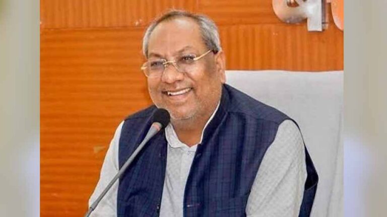 अखिलेश मल्लाह समाज के बेटे को विधान परिषद का नेता बनाते तो वह निषाद समाज की आवाज उठाता: मंत्री संजय निषाद