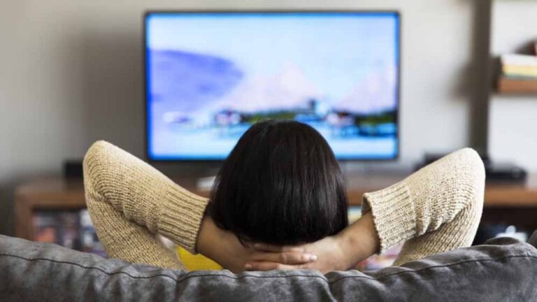 FREE में TV देखना पड़ेगा महंगा? TRAI ला सकता है नया नियम, Smart TV यूजर्स को लग सकता है झटका