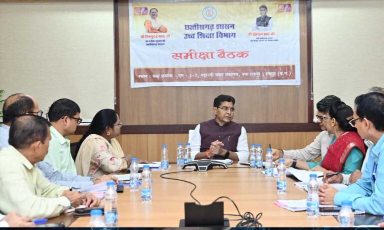 700 सहायक प्राध्यापकों की भर्ती और पदोन्नति प्रक्रिया में अनावश्यक विलंब न करें – उच्च शिक्षा मंत्री टंक राम वर्मा