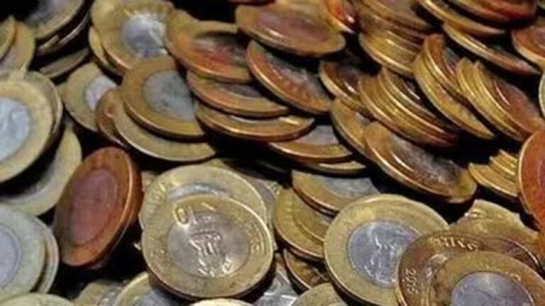 सहारनपुर में नकली सिक्कों की फैक्ट्री का बड़ा खुलासा, 6 मशीनें और 59 डाई बरामद; अब सप्लायरों की तलाश