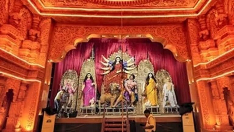 रांची के नामकुम स्टेशन के पास जयपुर के हवा महल की तर्ज पर बनेगा भव्य दुर्गा पूजा पंडाल