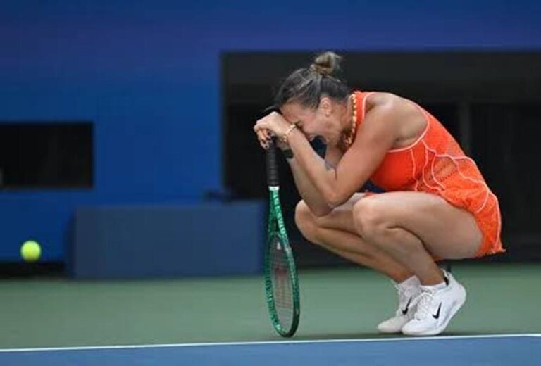 US Open फाइनल में हार के बाद रैकेट तोड़ना पड़ा महंगा, सबालेंका पर लगा ₹7.19 लाख जुर्माना
