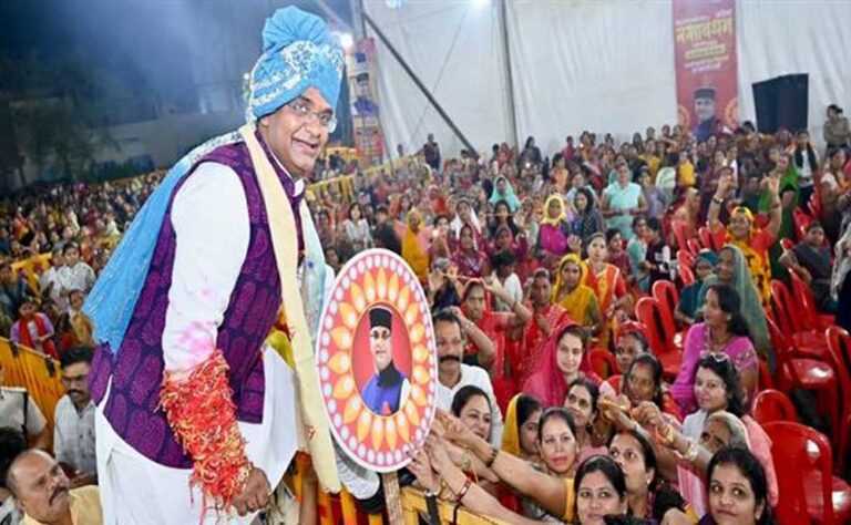 नरेला रक्षाबंधन महोत्सव 2026: 31,117 बहनों ने मंत्री सारंग को बांधे रक्षासूत्र, बोले- विविधता में एकता भारतीय संस्कृति की पहचान