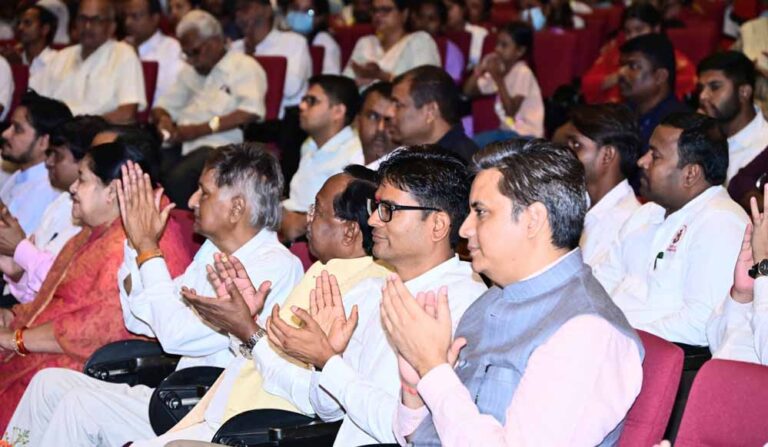 रायपुर : निःस्वार्थ सेवा और मानवता की मिसाल है डॉ. राजेश्वरी अम्मा का जीवन : वित्त मंत्री ओ.पी. चौधरी