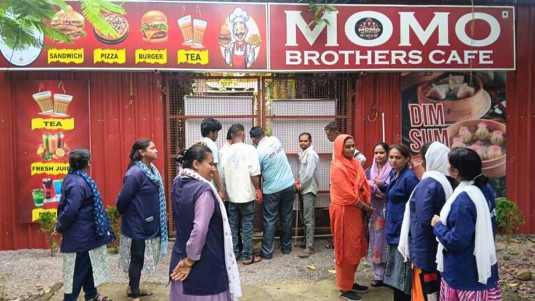 रायपुर में VIP एस्टेट के 6 अवैध व्यावसायिक प्रतिष्ठान सील, सुप्रीम कोर्ट के निर्देश पर कार्रवाई
