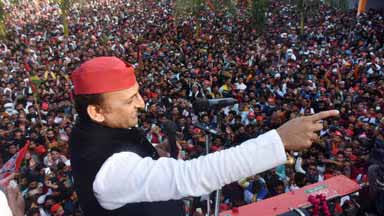 अखिलेश यादव का किसानों से बड़ा वादा, सपा सरकार बनी तो मुफ्त इलाज और 24 घंटे में गन्ना भुगतान