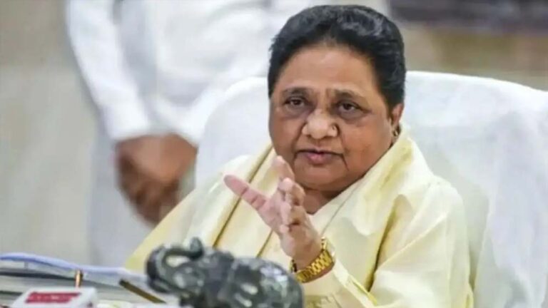 आकाश आनंद पर मायावती का फिर बड़ा फैसला, बोलीं- अभी अपरिपक्व, नहीं देंगे बड़ी जिम्मेदारी