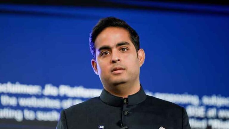 Jio Vs Starlink: भारत में कब शुरू होगी जियो की सैटेलाइट इंटरनेट सर्विस? आकाश अंबानी ने दिया बड़ा संकेत