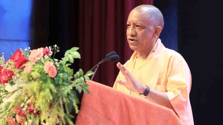 जनमानस के जीवन में आने वाले सकारात्मक परिवर्तन से सिद्ध होती है प्रशासन की सार्थकताः मुख्यमंत्री