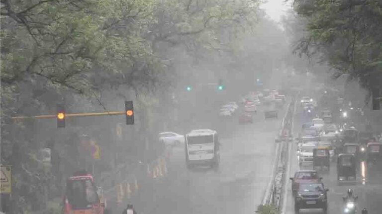 MP में 7 दिन से आंधी-बारिश का दौर, 5 जिलों में अलर्ट; रात में गिरेगा पारा