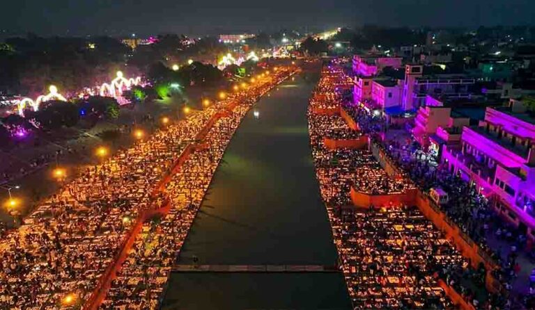 सीएम योगी के मार्गदर्शन में भव्य होगा अयोध्या का दीपोत्सव, तैयारियों पर मंथन