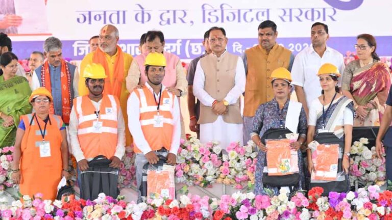 मातृशक्ति के सम्मान और स्वावलंबन का मजबूत आधार बनी महतारी वंदन योजना: मुख्यमंत्री विष्णु देव साय