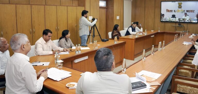 पंचायत चुनावों में मतदाता जागरूकता के लिए स्वीप गतिविधियां होंगी आयोजित, प्रत्याशी प्रबोधन कार्यक्रम भी