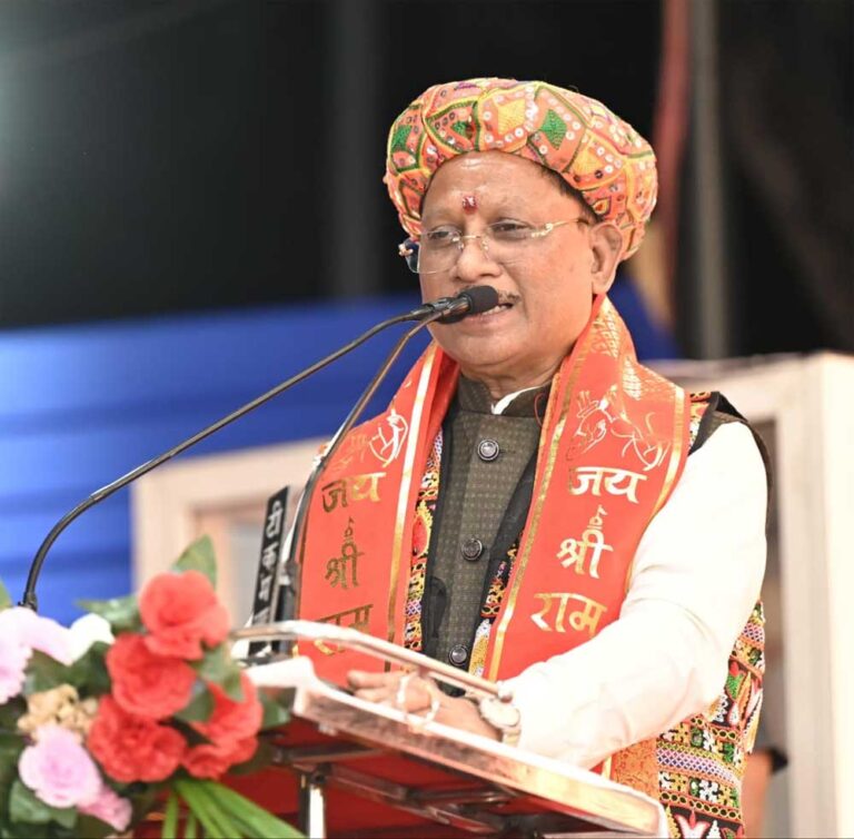 मुख्यमंत्री निवास में गरबा महोत्सव की धूम, भक्ति और उल्लास के रंग में रंगा आयोजन