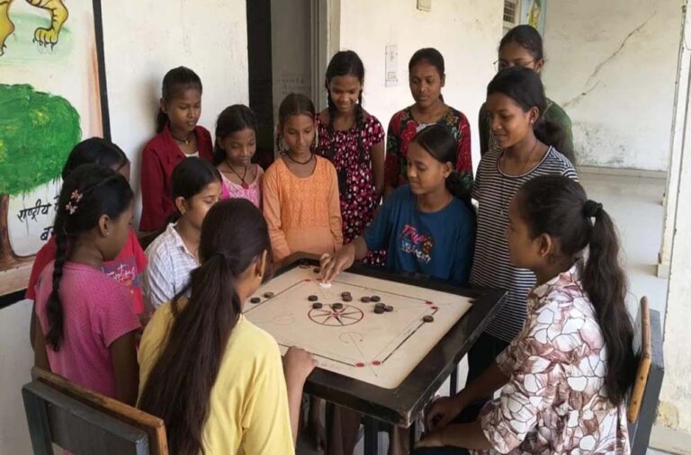 CG में सर्वसुविधायुक्त आश्रम-छात्रावासों का लाभ, उच्च शिक्षा हासिल कर रहे छात्र-छात्राएं