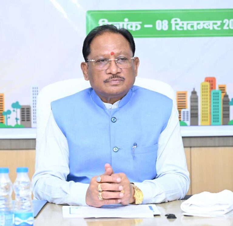 संकट की घड़ी में बाढ़ प्रभावितों के साथ मजबूती से खड़ी छत्तीसगढ़ सरकार