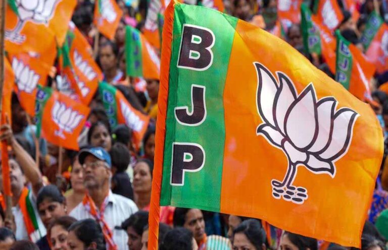 गांधीनगर नगर निगम चुनाव में BJP की बड़ी जीत, 44 में से 38 सीटों पर कब्जा; कांग्रेस को मिलीं 5 सीटें