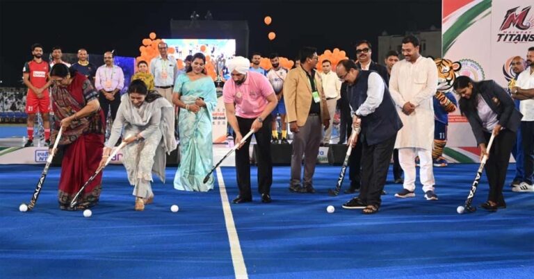 देश में खेलों को बढ़ावा देने के लिए बड़े पैमाने पर हो रहा आयोजन – केंद्रीय खेल राज्य मंत्री डॉ.खड़से